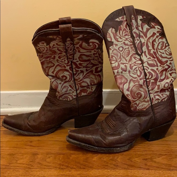 Boots - Picture 4 of 6